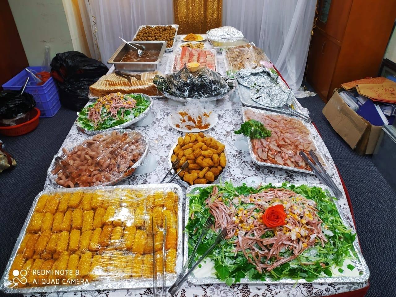 Đặt tiệc liên hoan công ty tại Hà Nội | Dịch Vụ Nấu Cỗ Tại Nhà Hà Nội