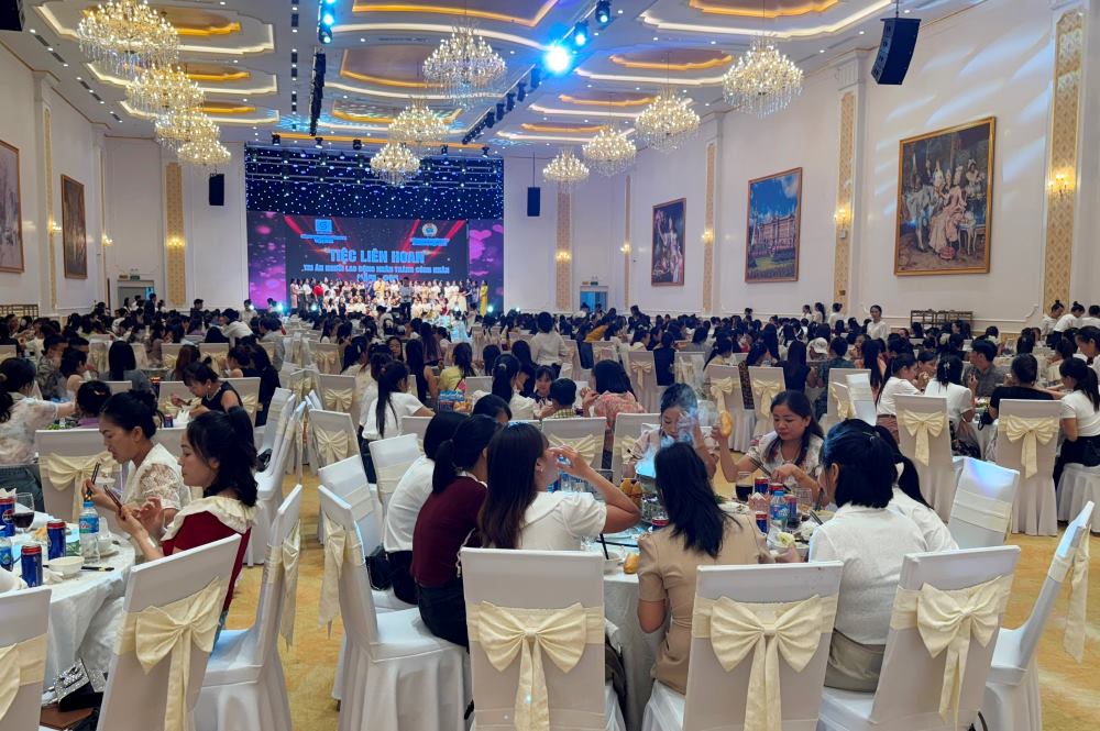 Dịch Vụ Nấu Ăn Và Đặt Tiệc Tại Nhà Ở Hưng Yên 10 Công ty chi hàng tỉ đồng mở tiệc chiêu đãi công nhân tại nhà hàng