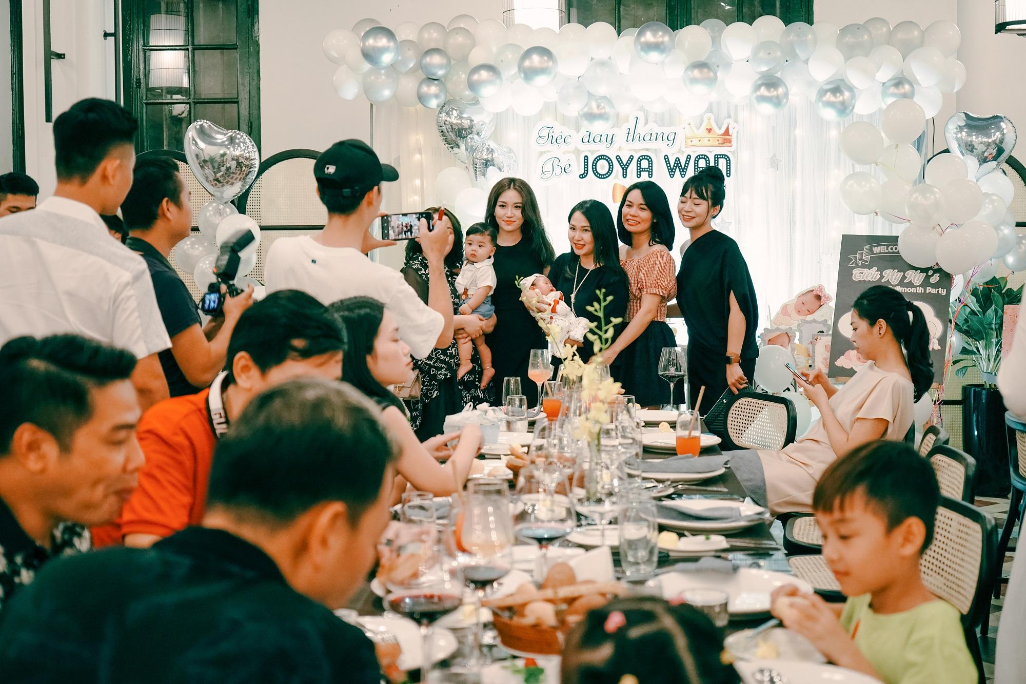 Hướng Dẫn Tổ Chức Tiệc Tại Nhà Cho Người Mới Bắt Đầu 1 Nấu tiệc đầy tháng tại nhà