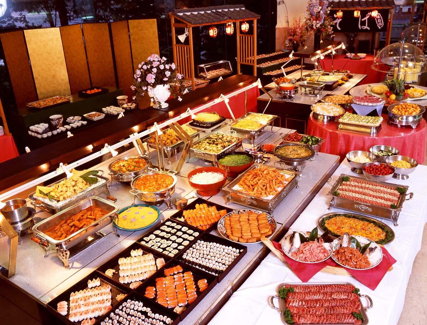 So Sánh Thực Đơn Buffet Và Set Menu Cho Tiệc Tại Nhà 9 7 khác biệt giữa tiệc banquet và tiệc buffet