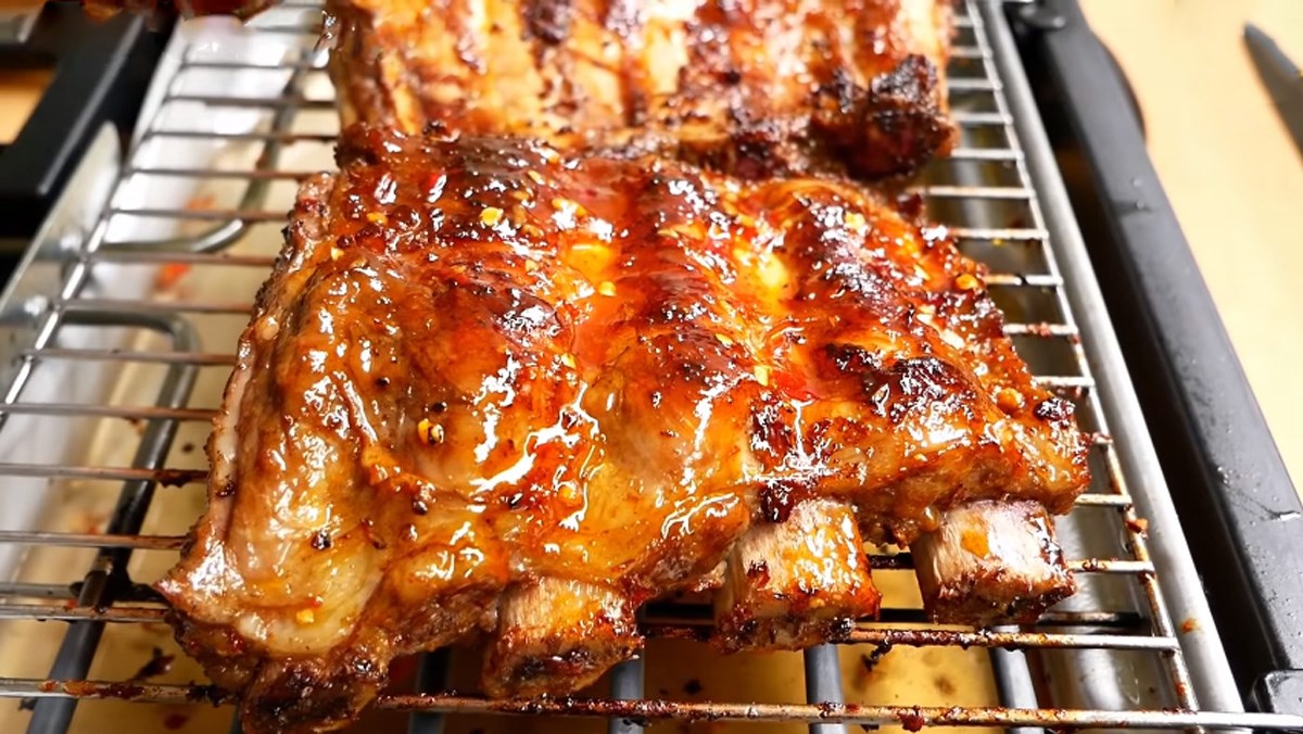 Gợi Ý 50 Thực Đơn Tiệc Cho Trẻ Em Mặn Ngọt Hấp Dẫn 10 3 cách làm sườn bò nướng mật ong, sa tế và kiểu Hàn mềm ngon đậm đà