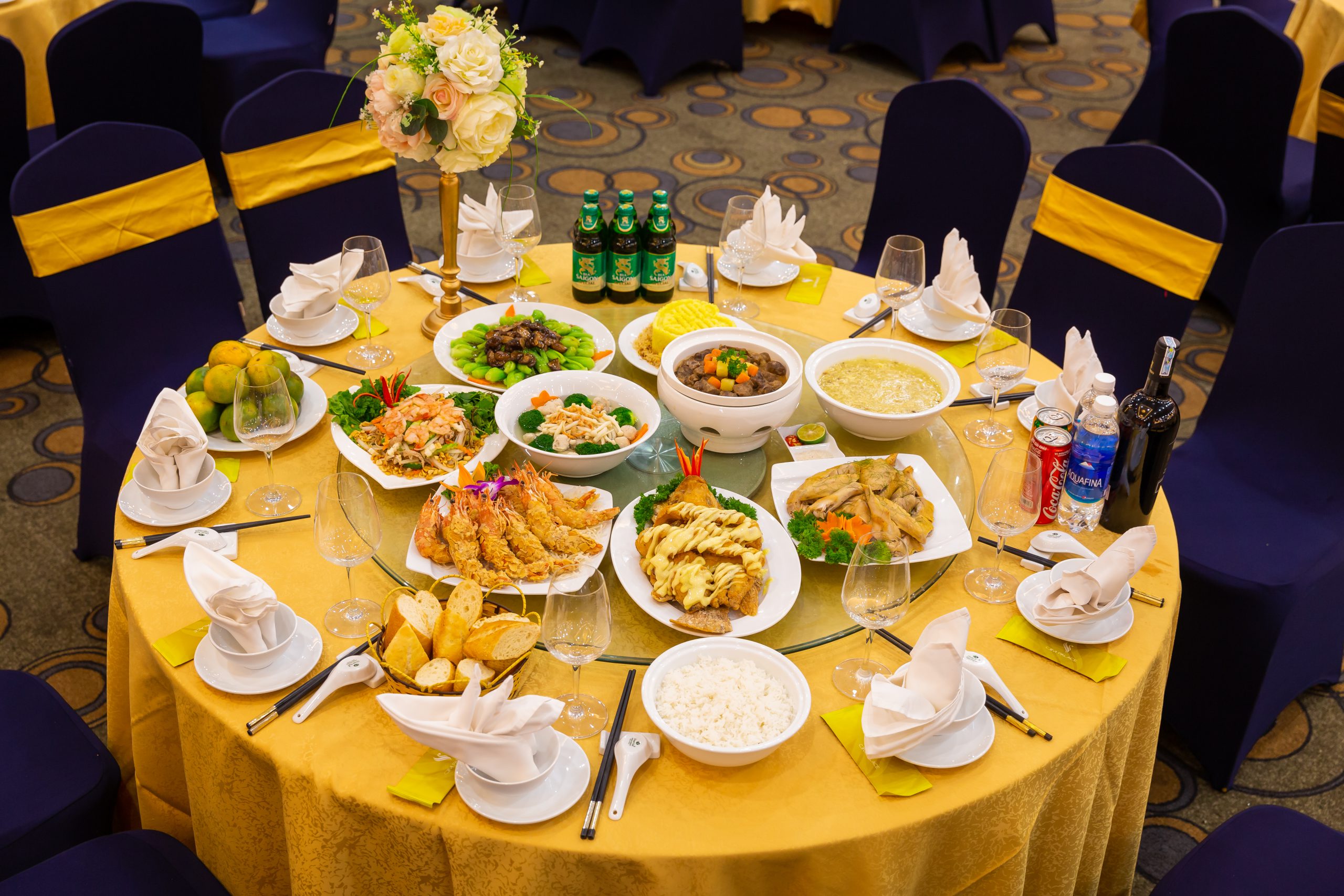 3 Kinh nghiệm đặt bàn tiệc cưới hợp lý và tiết kiệm - CTM Palace