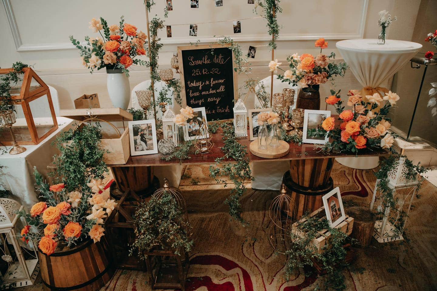 5 Bước Tự Trang Trí Bàn Gallery Tiệc Tại Nhà Đẹp Mắt 11 Bàn Gallery Đám Cưới Là Gì? 4 Bước Trang Trí Bàn Gallery Đơn Giản.