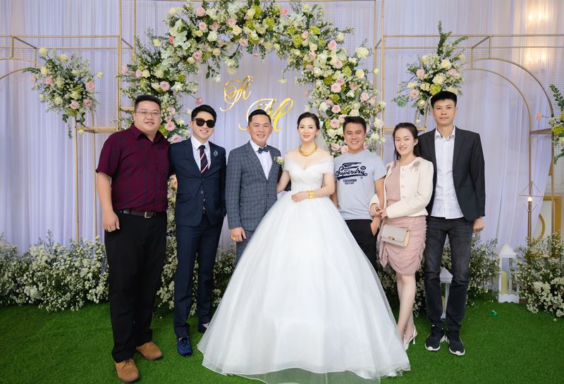 Bí Quyết Ước Lượng Số Khách Mời Cho Tiệc Tại Nhà 8 Bí quyết chọn lọc khách mời tiệc cưới - Toàn Đặng Studio