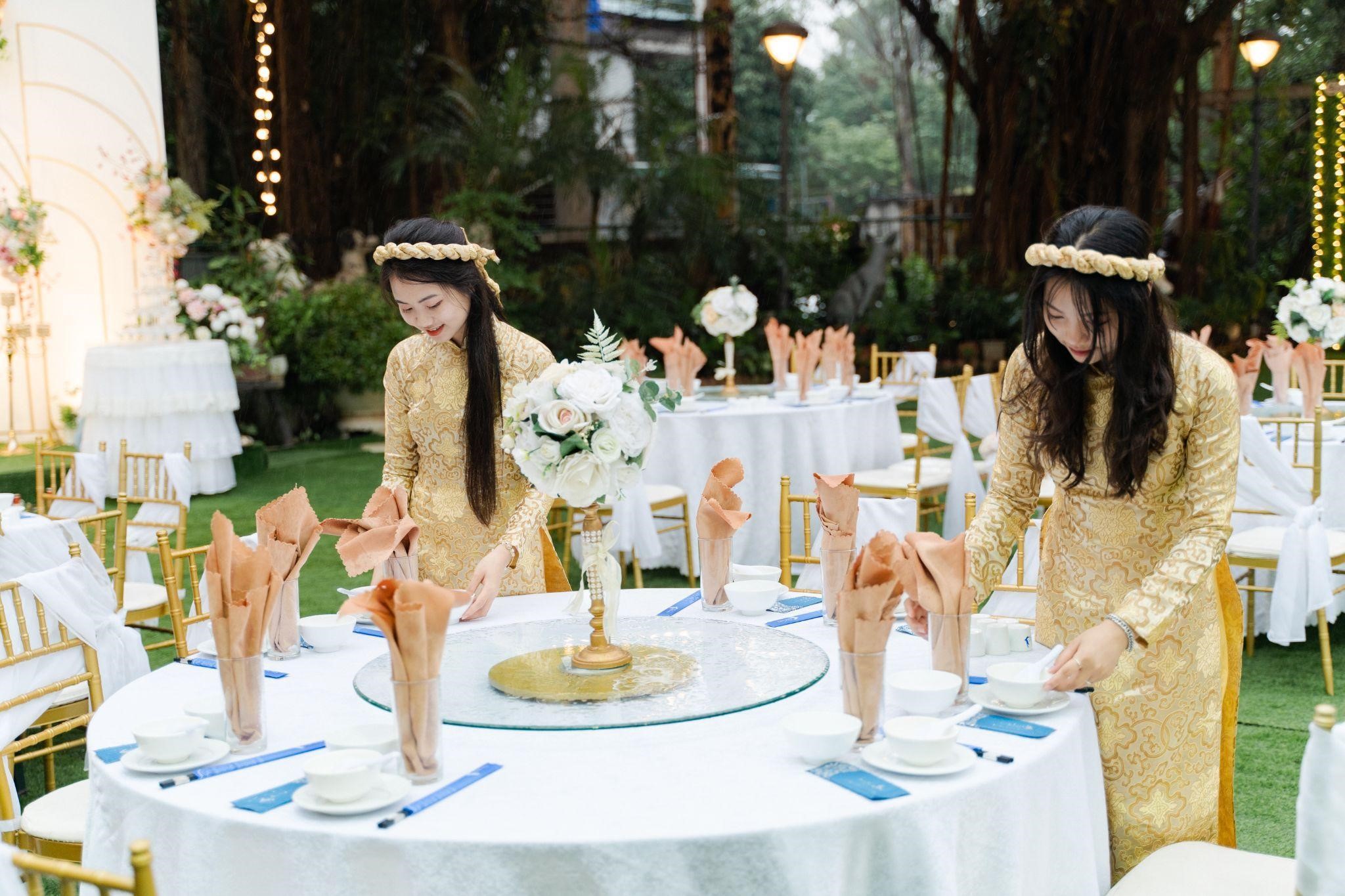Không gian tiệc cưới đẹp như cổ tích tại Cung Xuân